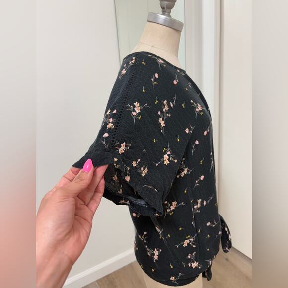 Buffalo David Bitton Black Floral Women's Short Sleeve Top Blouse Plus Size XL - Picture 5 of 7